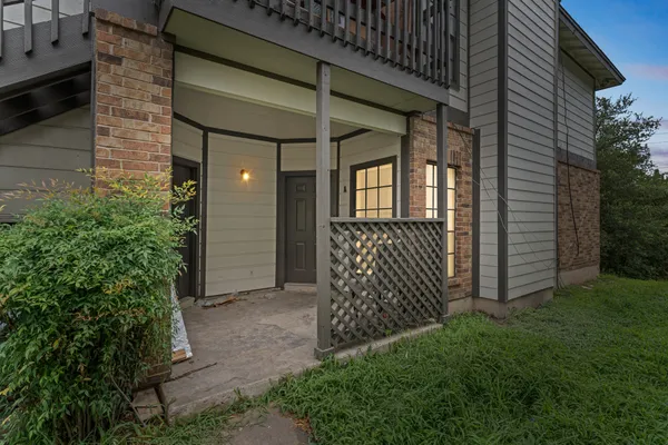 $950 | 11303 Nicole Cove, Unit A, Austin, TX 78753