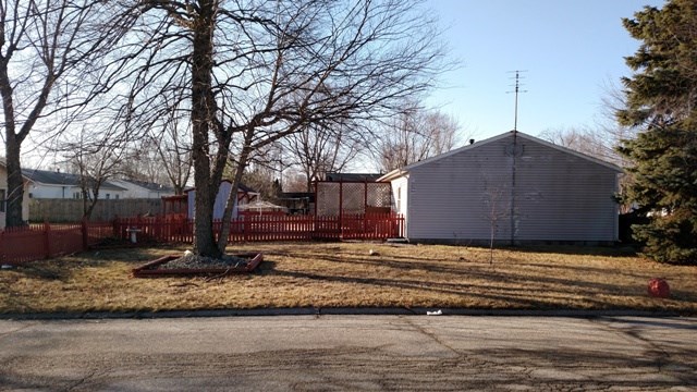 1836 Rieder Street Warsaw, IN 46580 - Photo 2 of 12 Gallery Image 2