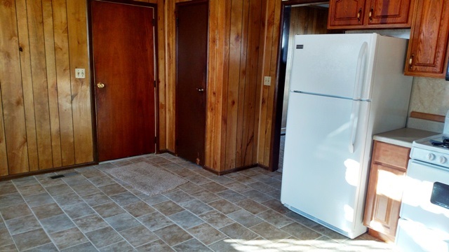 1836 Rieder Street Warsaw, IN 46580 - Photo 8 of 12 Gallery Image 8