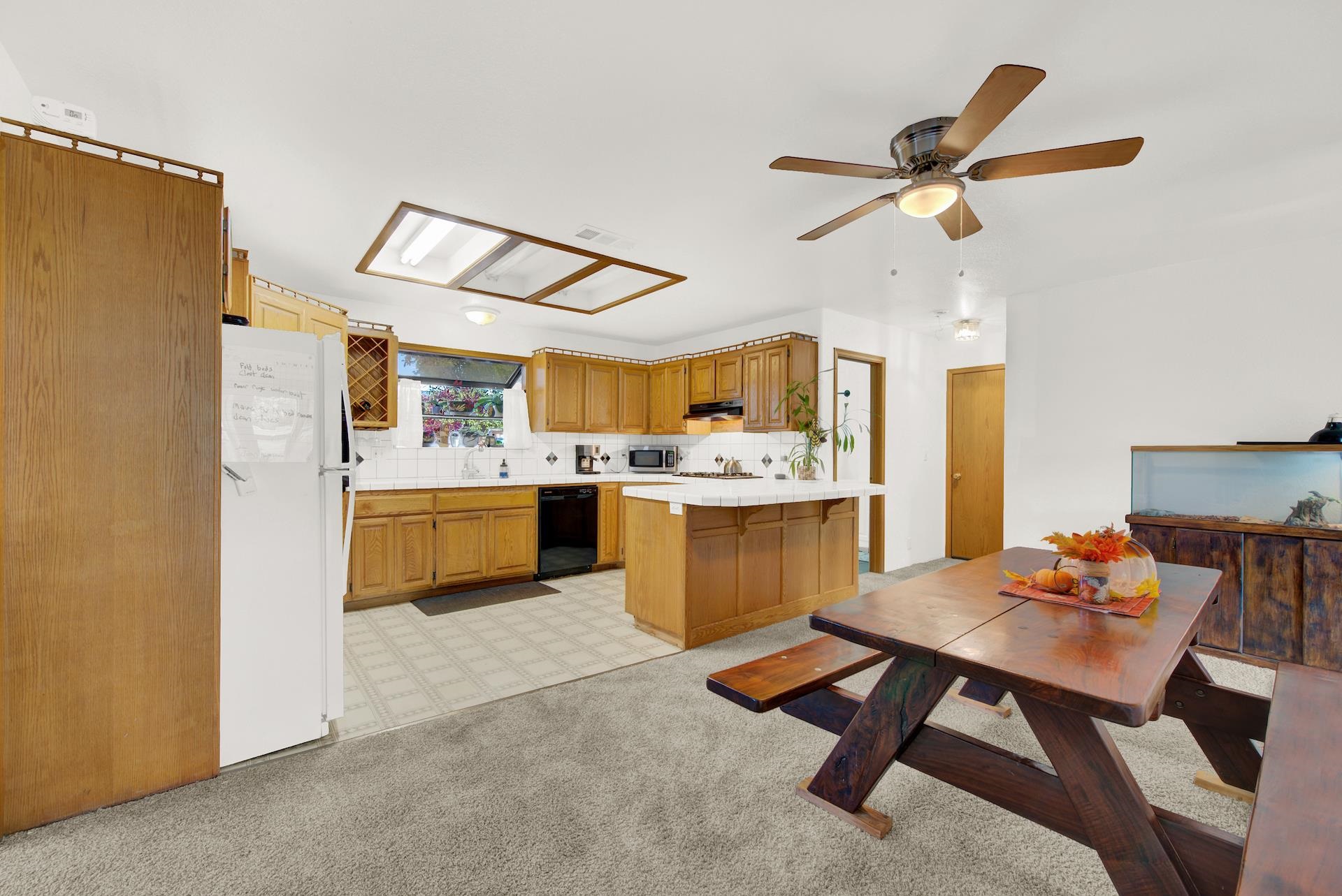 9885 Ashurst Street Proberta, CA 96078 - Photo 18 of 58