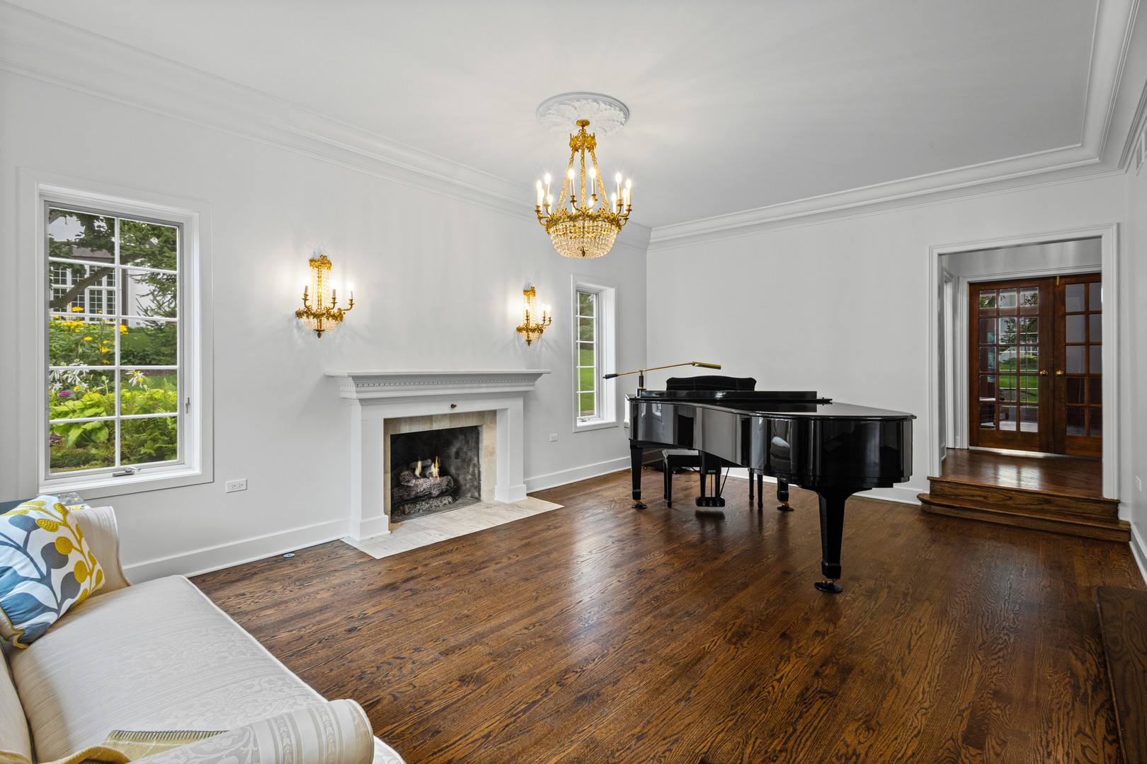 704 Burr Ridge Club Burr Ridge, IL 60527 - Photo 3 of 28 Gallery Image 3