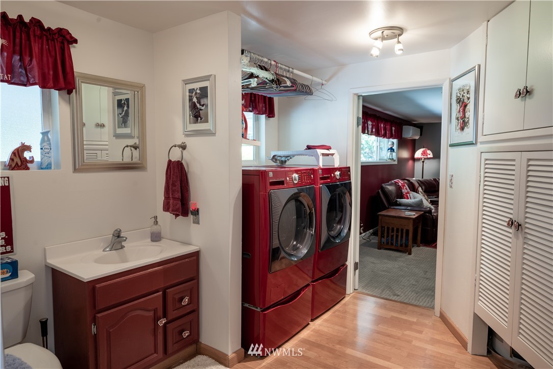 2426 243rd Place Southwest Bothell, WA 98021 - Photo 11 of 33