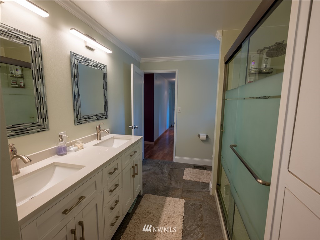 2426 243rd Place Southwest Bothell, WA 98021 - Photo 19 of 33