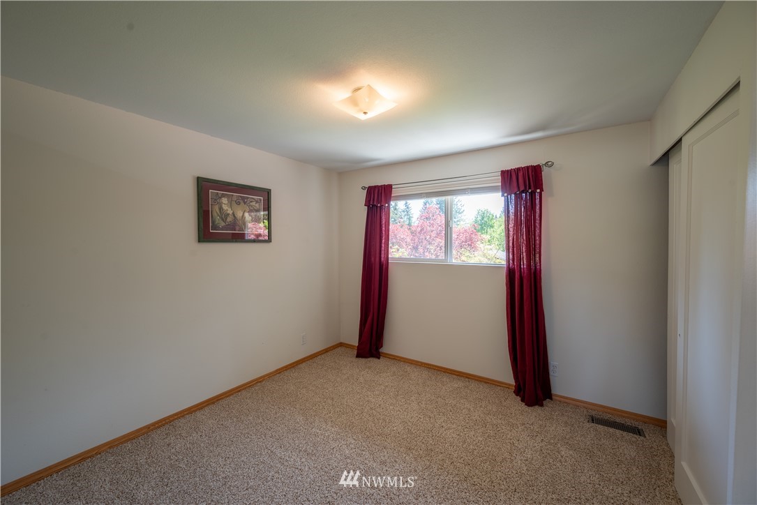 2426 243rd Place Southwest Bothell, WA 98021 - Photo 22 of 33