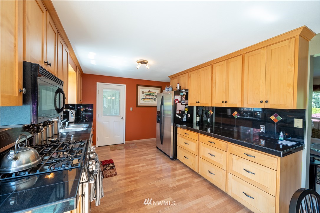 2426 243rd Place Southwest Bothell, WA 98021 - Photo 8 of 33