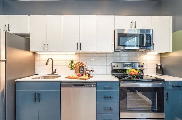 $839,900 | 50 Music Square West, Unit 417, Nashville, TN 37203