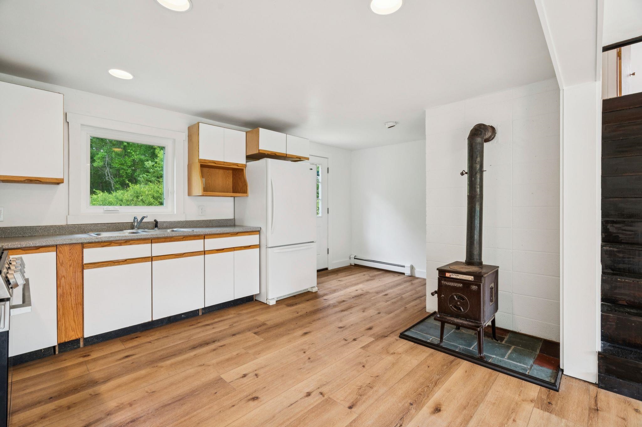 196 Kinsman Road Grafton, NH 03240 - Photo 4 of 24