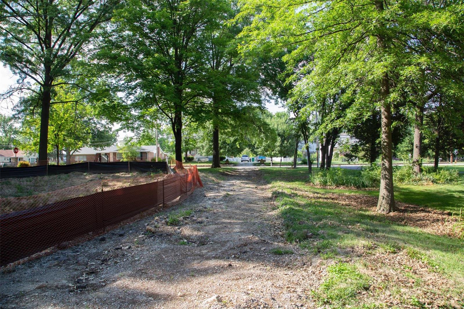 11682 Denny Road St. Louis, MO 63126 - Photo 18 of 28 Gallery Image 18