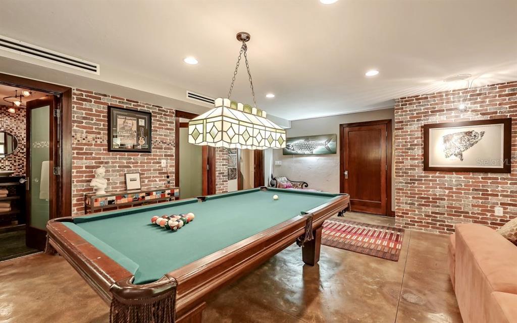 2320 Wason Road Sarasota, FL 34231 - Photo 60 of 95 Gallery Image 60