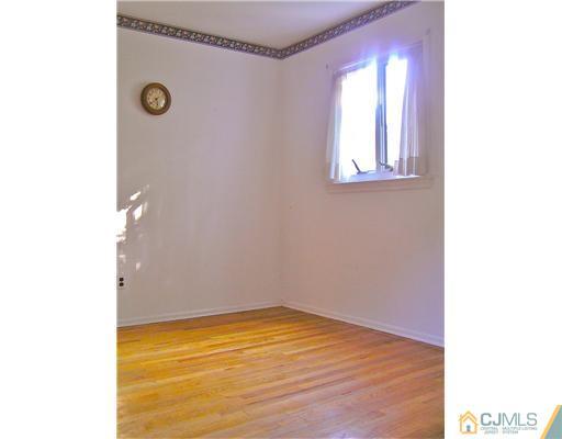 106 Overbrook Road Piscataway, NJ 08854 - Photo 15 of 19 Gallery Image 15