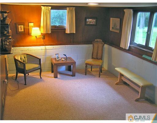 106 Overbrook Road Piscataway, NJ 08854 - Photo 9 of 19 Gallery Image 9