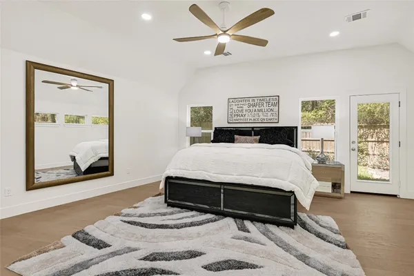 $950,000 | 30 Willowherb Court, The Woodlands, TX 77380