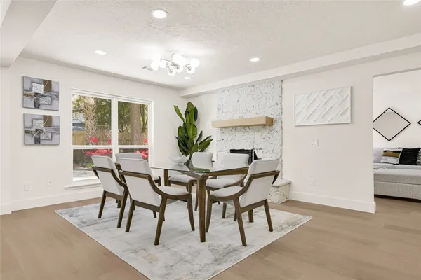 $950,000 | 30 Willowherb Court, The Woodlands, TX 77380