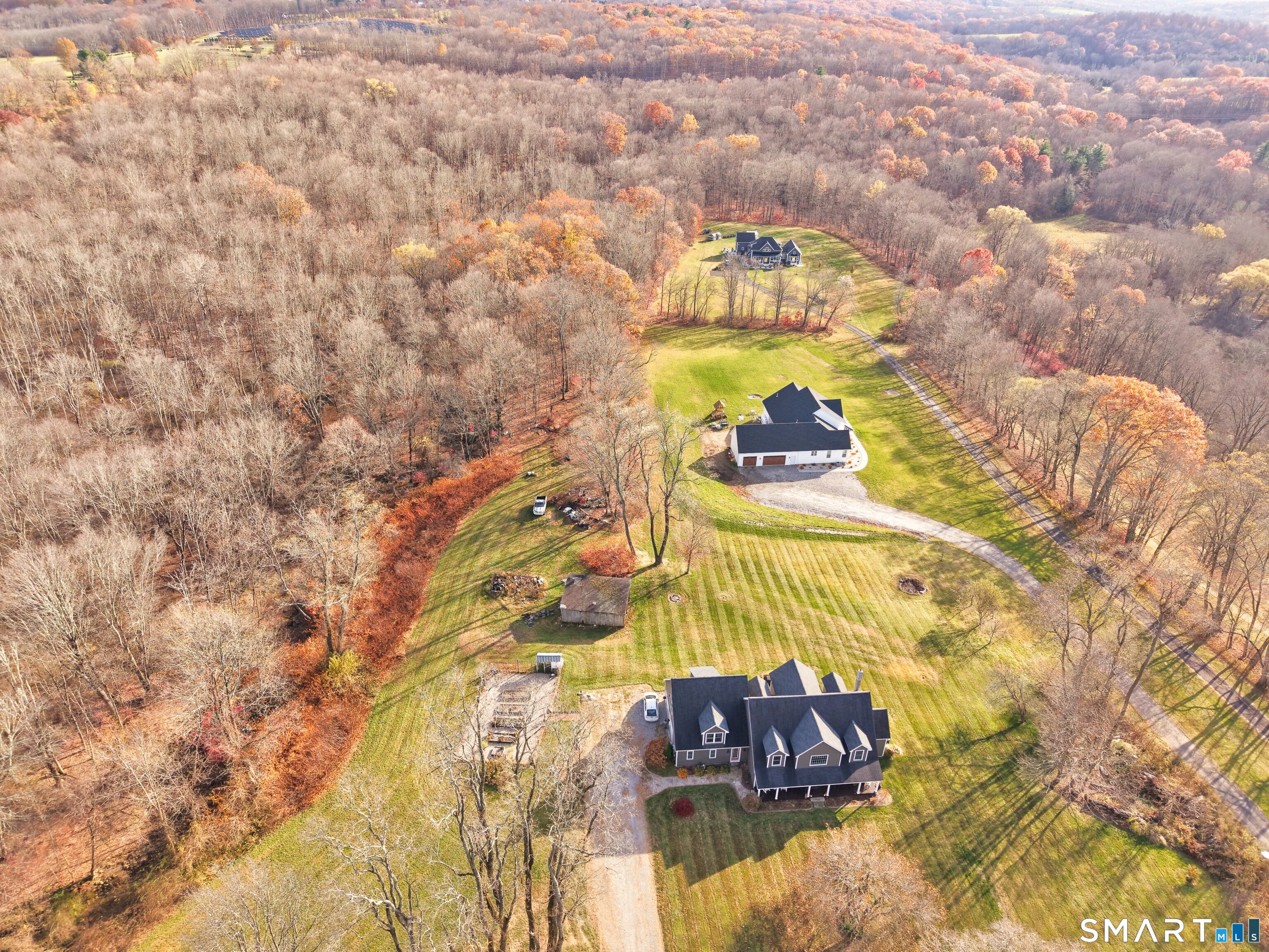 195 Hinman Road Watertown, CT 06795 - Photo 4 of 39 a bathroom with a sink and a mirror