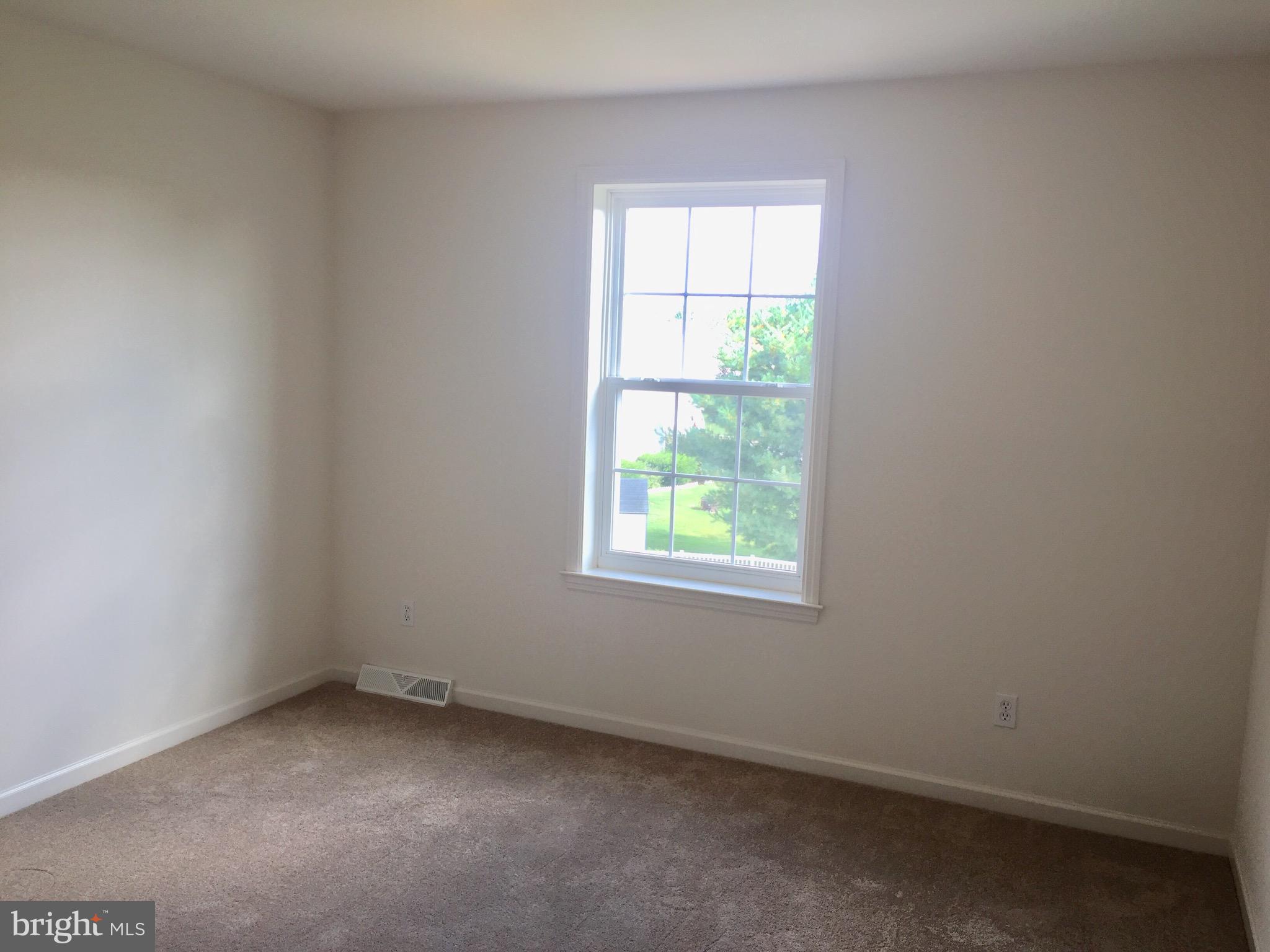 588 Fox Ridge Lane Lebanon, PA 17042 - Photo 25 of 43 Second Bedroom