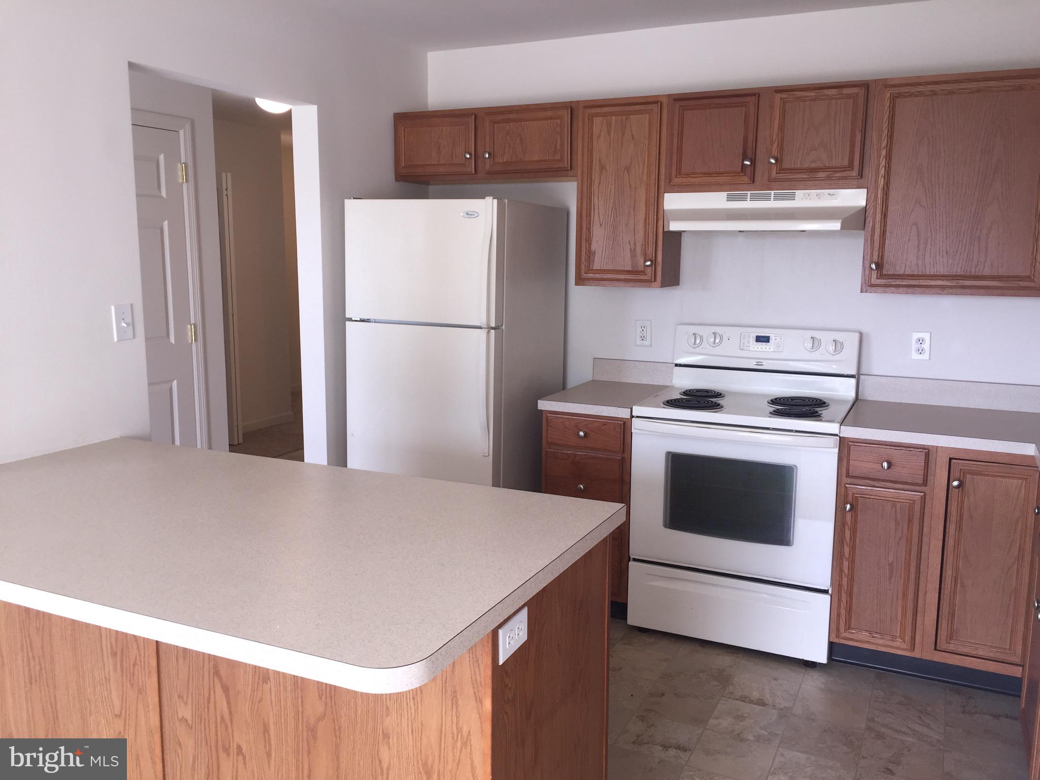 588 Fox Ridge Lane Lebanon, PA 17042 - Photo 9 of 43 Kitchen