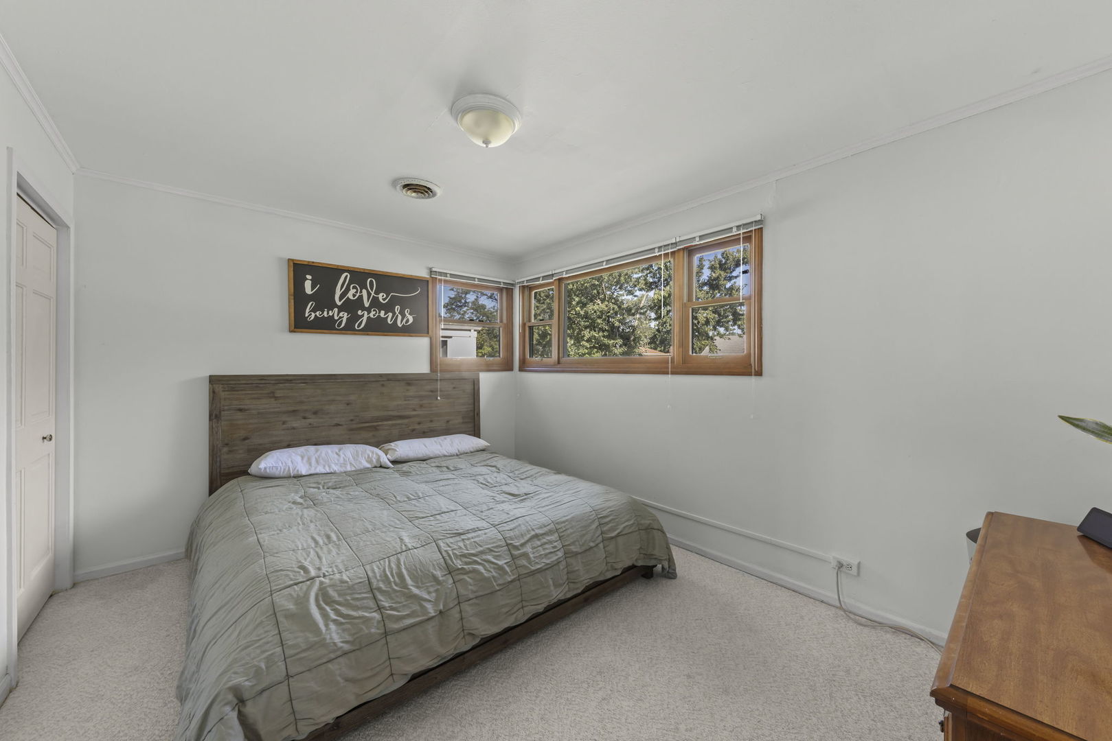 2441 Spruce Road Homewood, IL 60430 - Photo 13 of 22 Gallery Image 13