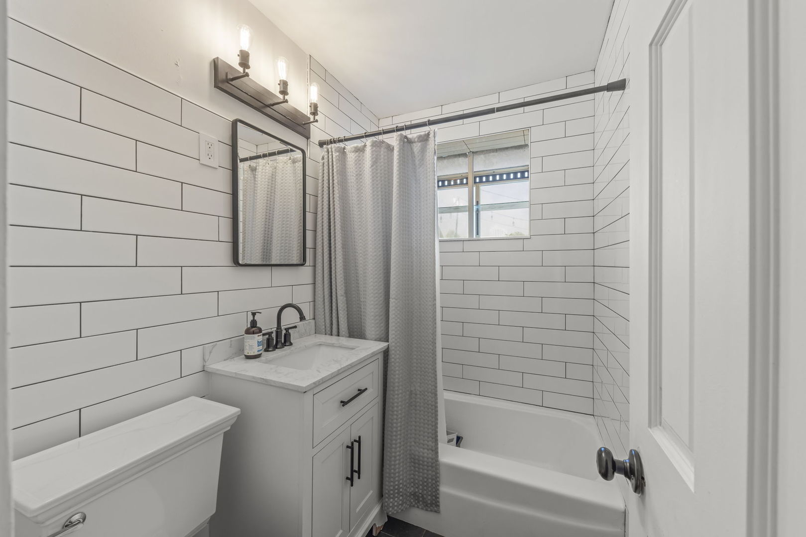 2441 Spruce Road Homewood, IL 60430 - Photo 16 of 22 Gallery Image 16