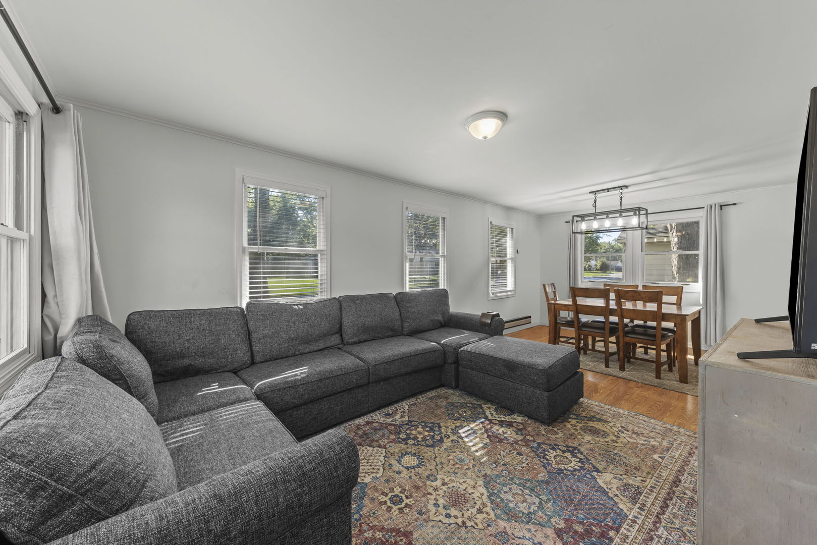 2441 Spruce Road Homewood, IL 60430 - Photo 7 of 22 Gallery Image 7