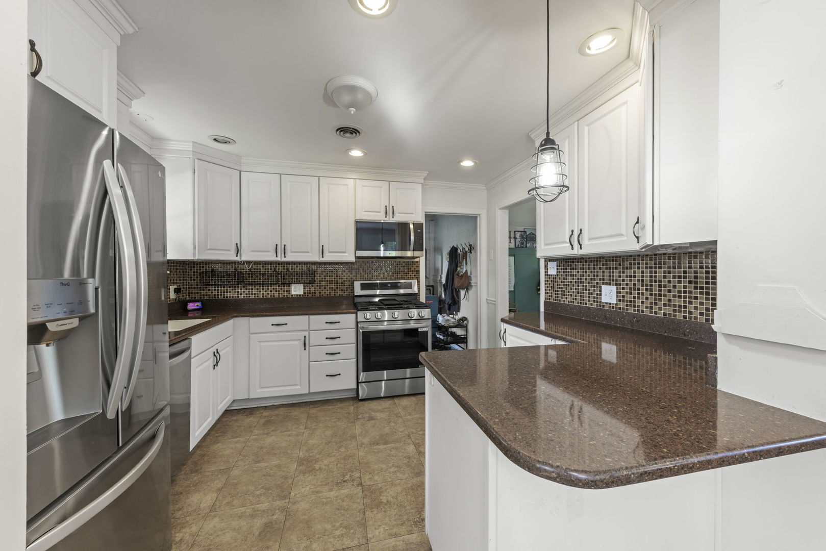 2441 Spruce Road Homewood, IL 60430 - Photo 10 of 22 Gallery Image 10