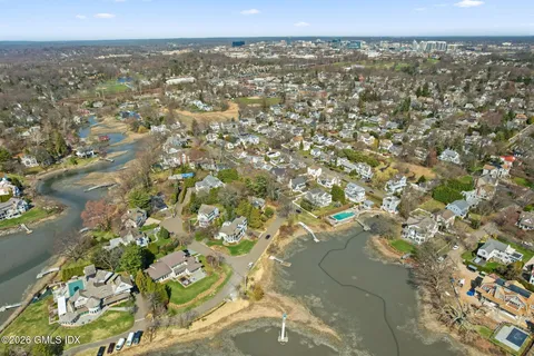 $1,400,000 | 16 Hendrie Drive, Old Greenwich, CT 06870