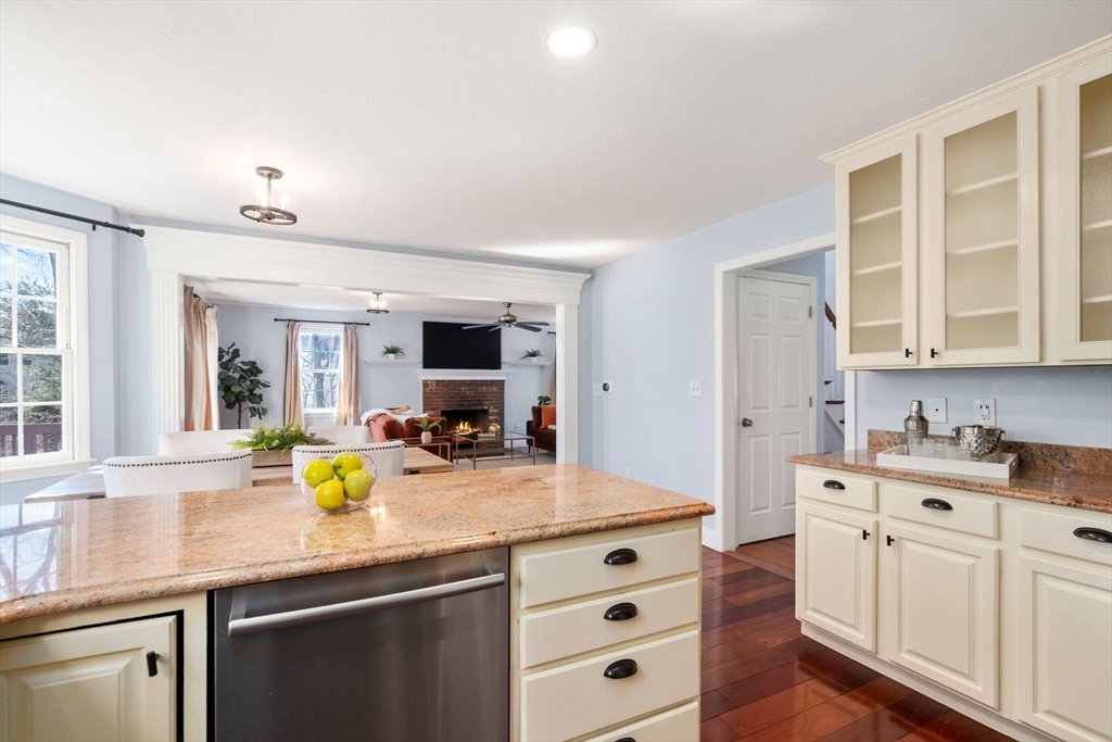 5 Little Tree Road Medway, MA 02053 - Photo 8 of 30 Gallery Image 8