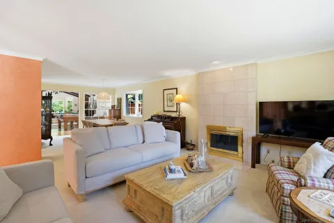$3,249,000 | 6859 Avenida Andorra, La Jolla, CA 92037