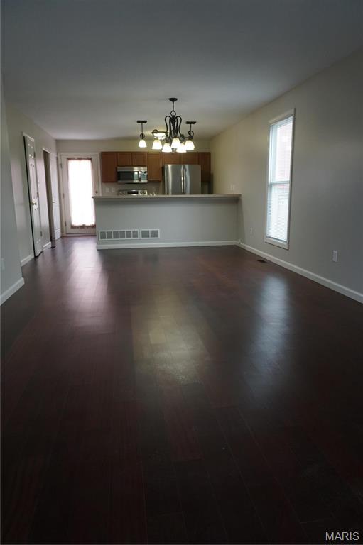 3305 Stowe Landing St. Charles, MO 63301 - Photo 2 of 10