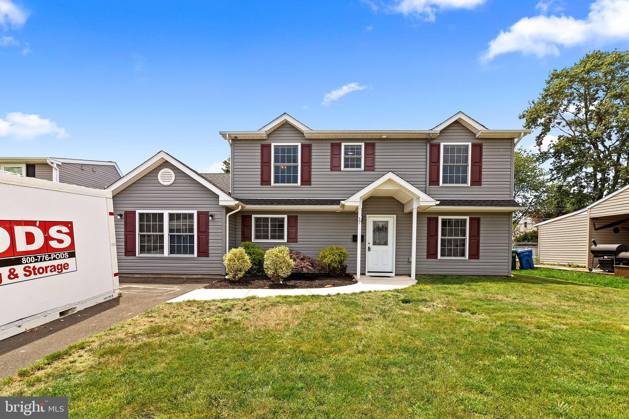 17 Grapevine Road Levittown, PA 19057 - Photo 1 of 38
