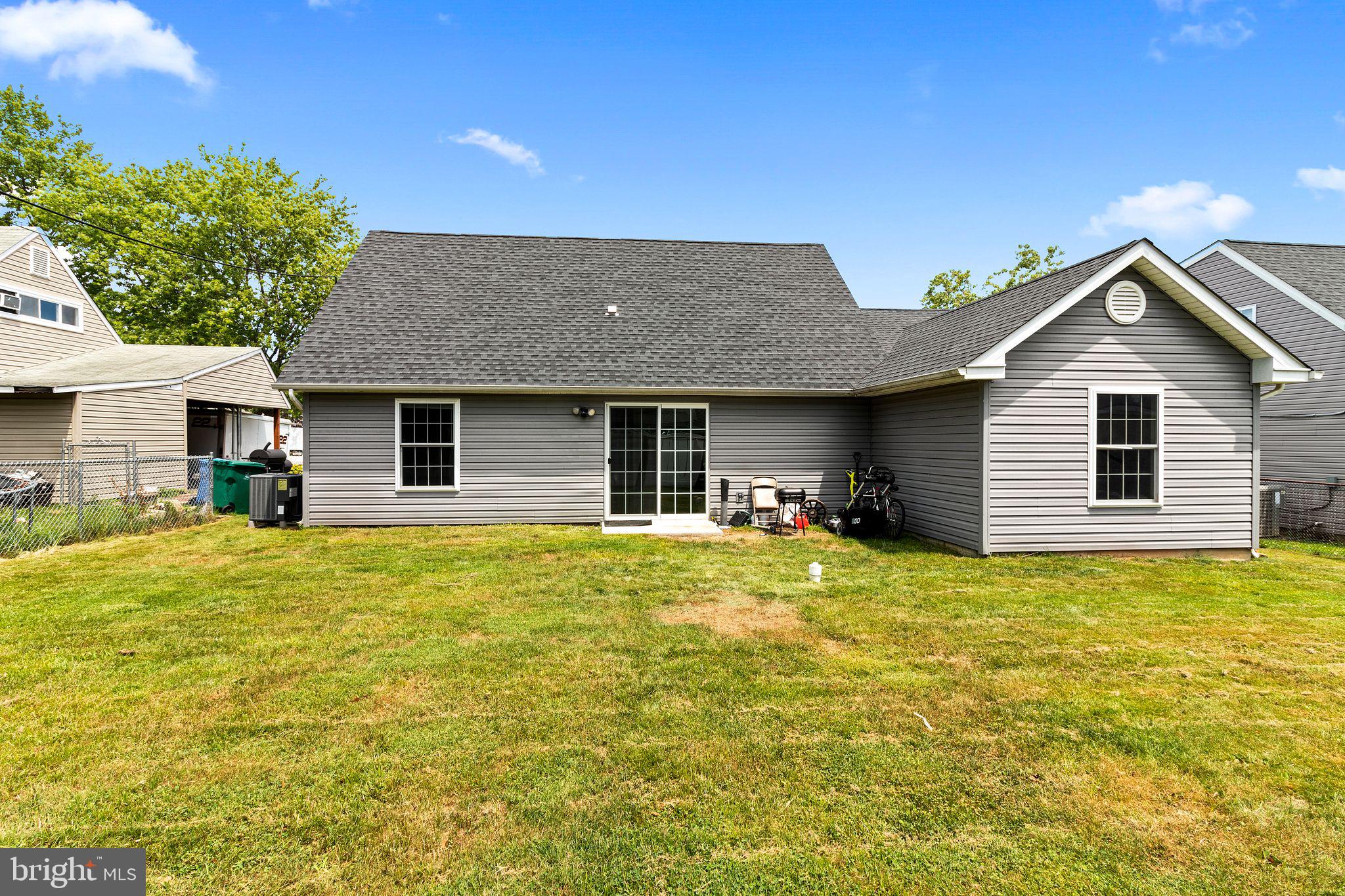 17 Grapevine Road Levittown, PA 19057 - Photo 33 of 38