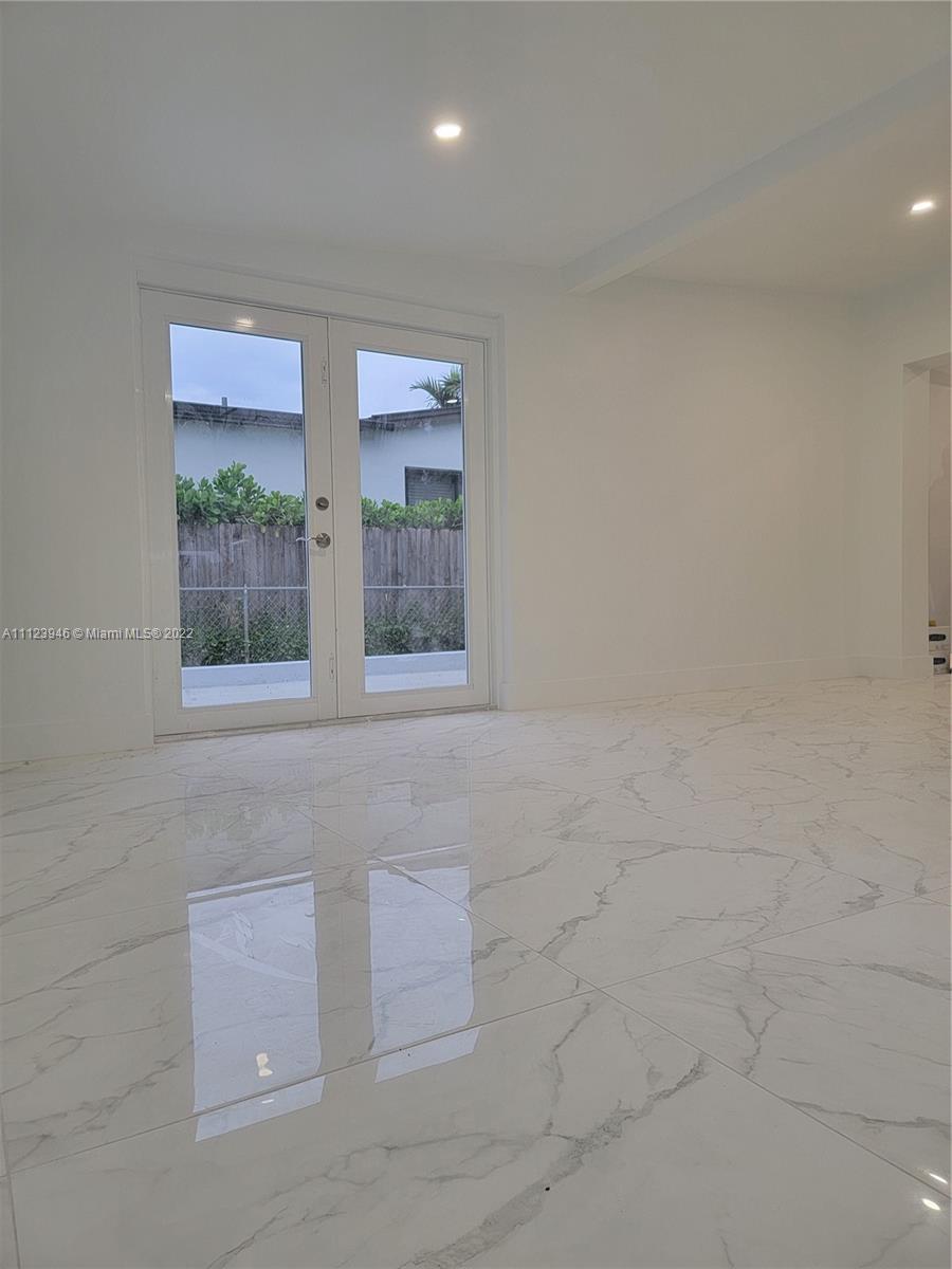 6501 Southwest 34th Street Miami, FL 33155 - Photo 43 of 62 a view of an empty room and window