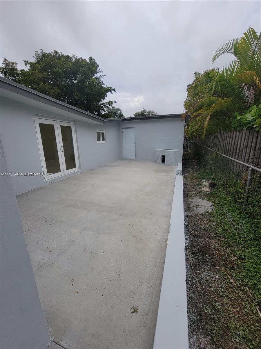 6501 Southwest 34th Street Miami, FL 33155 - Photo 54 of 62 a house view with a outdoor space