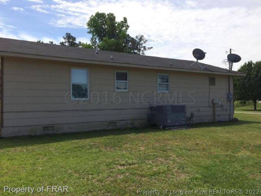 2178 Henry Berry Road Rowland, NC 28383 - Photo 4 of 18 Gallery Image 4