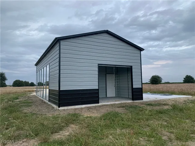 $380,000 | 6000-6030 Farmgirl Avenue, Venus, FL 33960