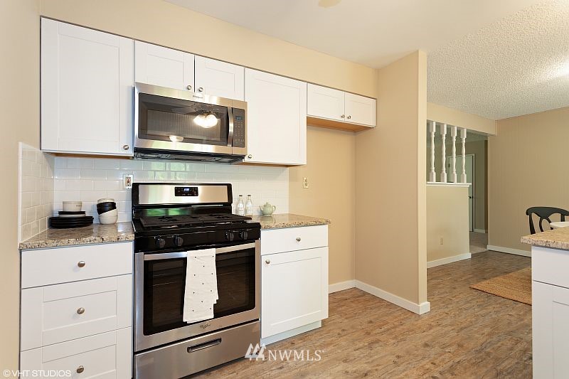 5370 Sunnyslope Road Southwest Port Orchard, WA 98367 - Photo 4 of 22 Gallery Image 4