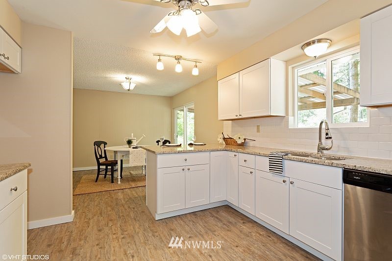 5370 Sunnyslope Road Southwest Port Orchard, WA 98367 - Photo 9 of 22 Gallery Image 9