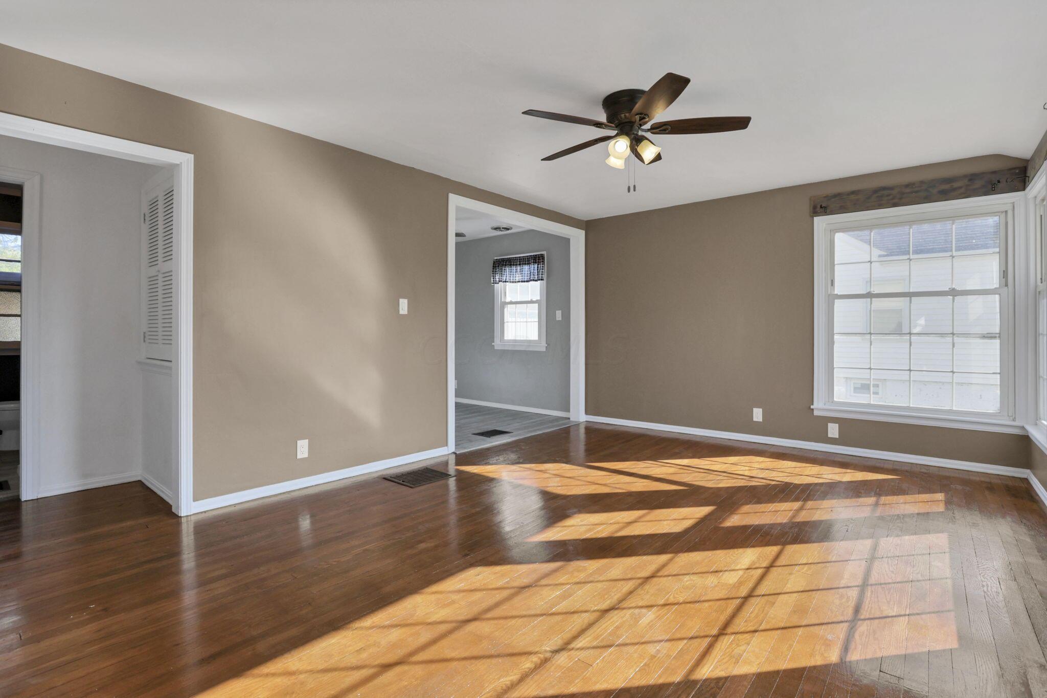 208 South Quentin Road Newark, OH 43055 - Photo 5 of 42 12-web-or-mls-939A5053