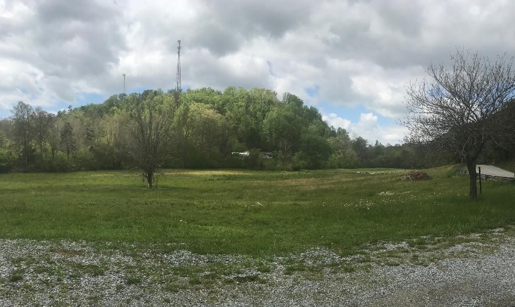 932 Old State Road Tellico Plains, TN 37385 - Photo 27 of 30 Gallery Image 27