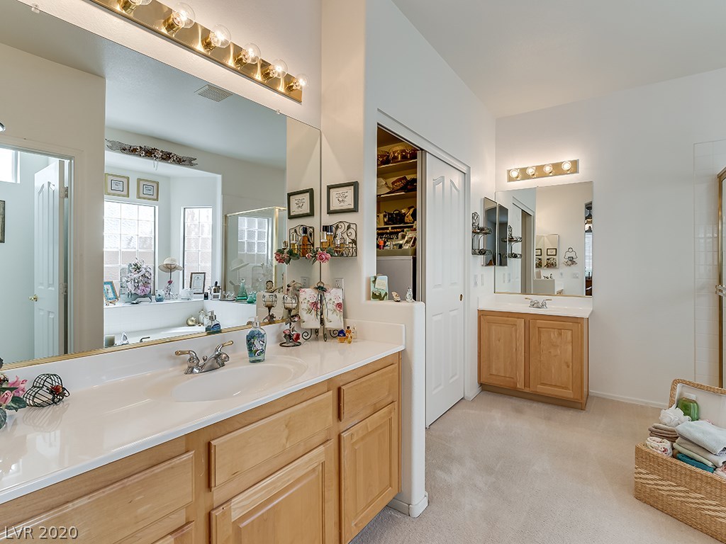 277 Pointe Ranier Avenue Henderson, NV 89012 - Photo 17 of 35 Gallery Image 17