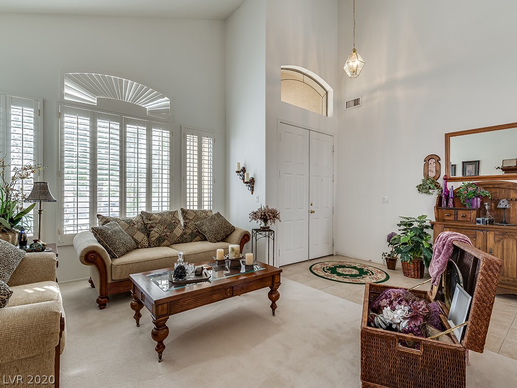 277 Pointe Ranier Avenue Henderson, NV 89012 - Photo 3 of 35 Gallery Image 3