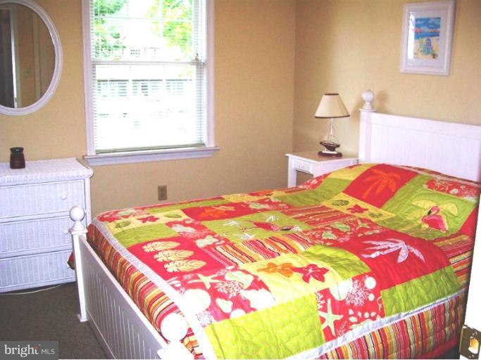 1544 Elm Road St. Leonard, MD 20685 - Photo 12 of 17 a bedroom with a bed and a window