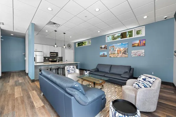 $405,000 | 1208 East Kennedy Boulevard, Unit 723, Tampa, FL 33602