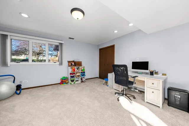 $450,000 | 8125 Elizabeth Avenue, Orland Park, IL 60462