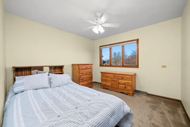 $450,000 | 8125 Elizabeth Avenue, Orland Park, IL 60462