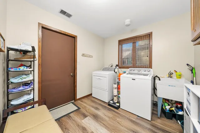 $450,000 | 8125 Elizabeth Avenue, Orland Park, IL 60462