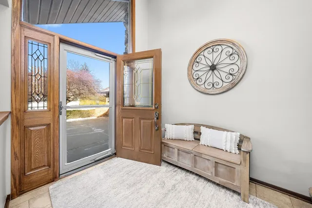 $450,000 | 8125 Elizabeth Avenue, Orland Park, IL 60462