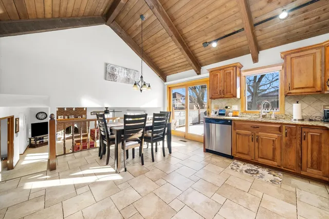 $450,000 | 8125 Elizabeth Avenue, Orland Park, IL 60462