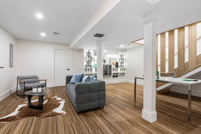 $1,559,000 | 7 Park Avenue Extension, Arlington, MA 02474