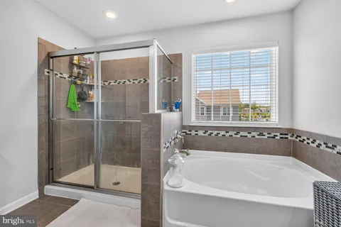 $675,000 | 5568 Old Colony Court, White Plains, MD 20695