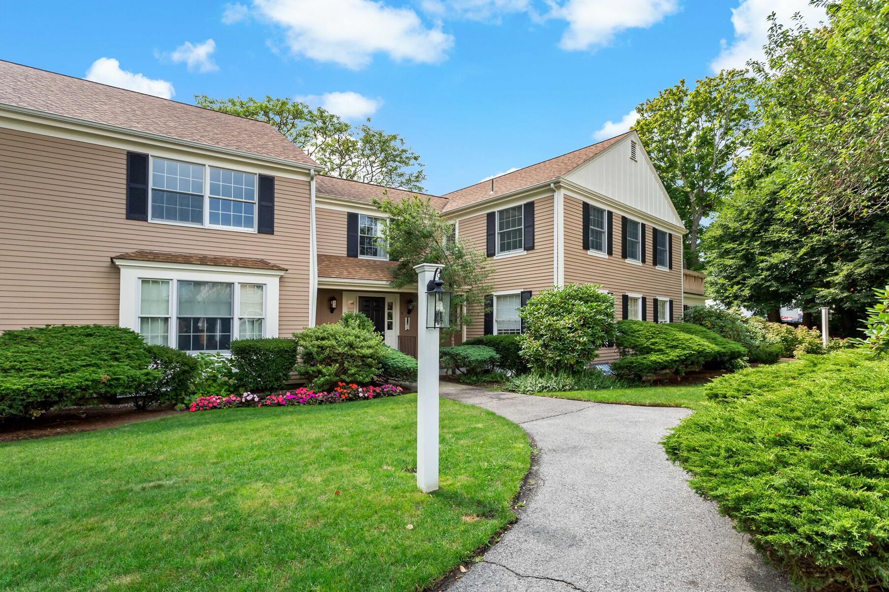 39 Tower Hill Road, Unit 5A Osterville, MA 02655 - Photo 1 of 22 002_39Tower5A_082624
